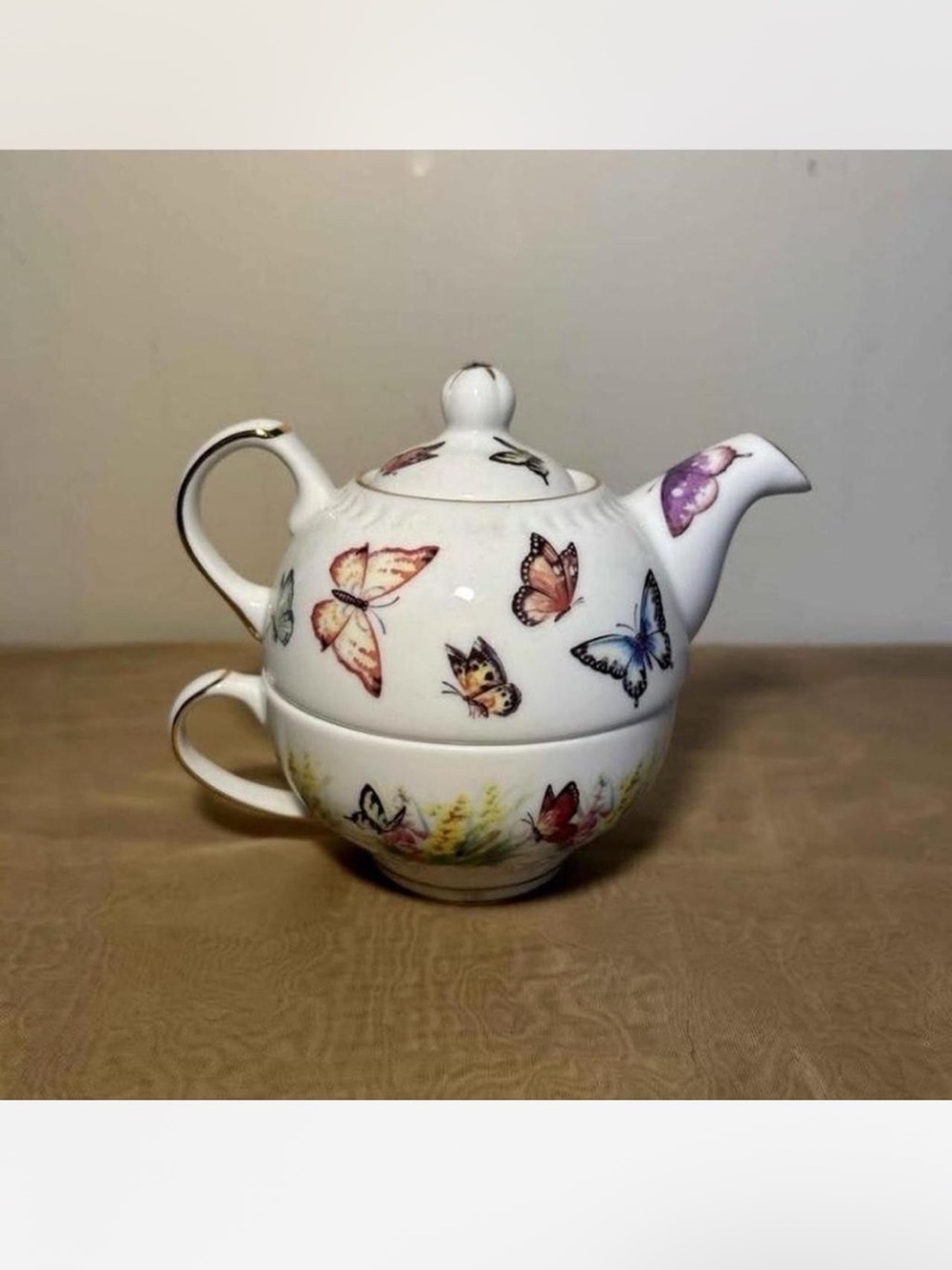 Small butterfly two in one teapot